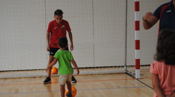 La Marina celebra la inauguració del nou poliesportiu amb activitats esportives