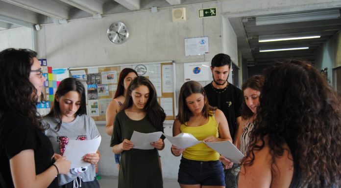 L’IES Lluís Domènech i Montaner acosta als alumnes l’experiència d’un procés creatiu amb el projecte ‘En creació’