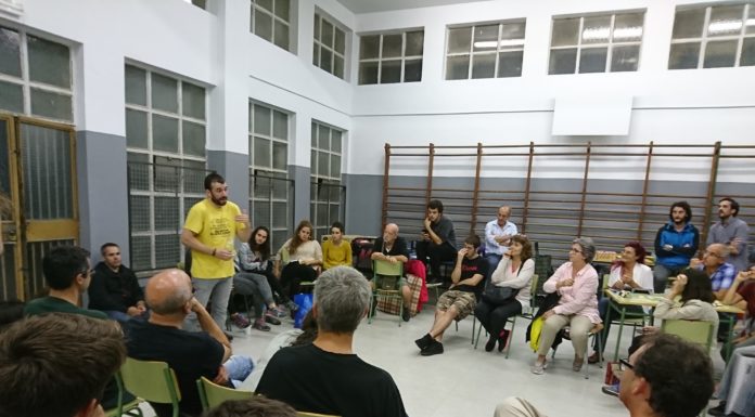 Les hores prèvies de la consulta s’han viscut pacificament i amb nervis