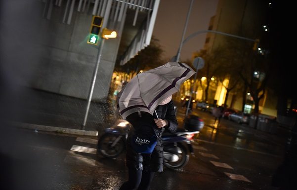 El temporal ‘Gloria’ arriba a la ciutat de Barcelona