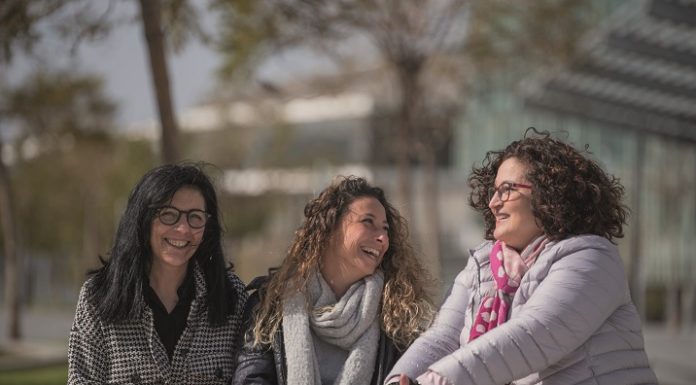 Mares solteres. Històries diverses de dones lluitadores