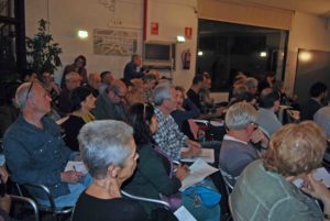 Els problemes de mobilitat i incivisme s’exposen al consell de barri de Font de la Guatlla