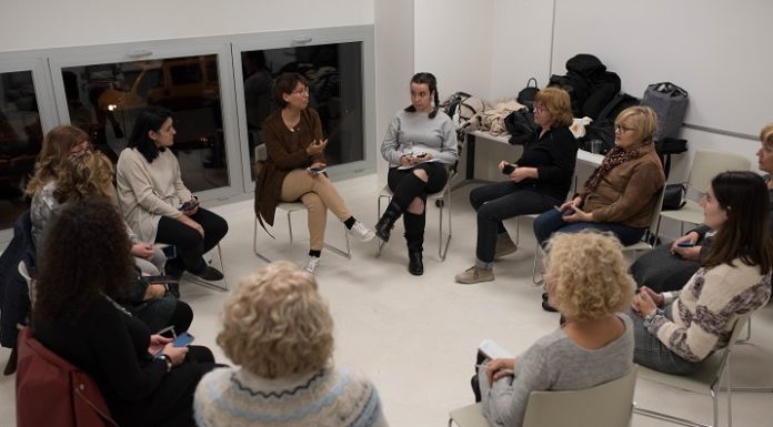 Entre Dones, Un espai de conversa