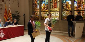 La seu del districte acull l’entrega de premis dels Jocs Florals escolars de Sants-Montjuïc