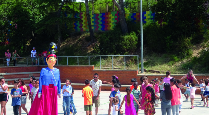 Els estudiants de La Marina aprenen explorant el seu vessant més artístic
