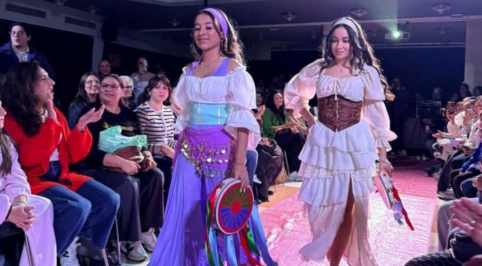 La desfilada Fashion Calí celebra els 600 anys d’història gitana