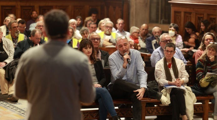 El confort ambiental a les escoles i la mobilitat dels barris de muntanya, entre els suggeriments de millora de la Sindicatura de Greuges de Barcelona