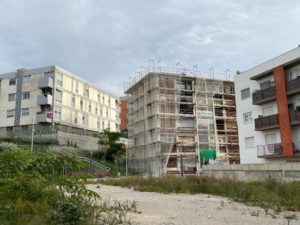 Tres blocs de pisos del Polvorí reformats gràcies a un programa pioner de l’Ajuntament