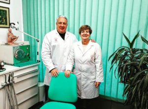Un comiat amb gratitud: el Centre d’Infermeria i Podologia del carrer Mineria, número 17, tanca les seves portes