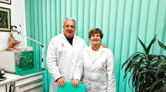 Un comiat amb gratitud: el Centre d’Infermeria i Podologia del carrer Mineria, número 17, tanca les seves portes