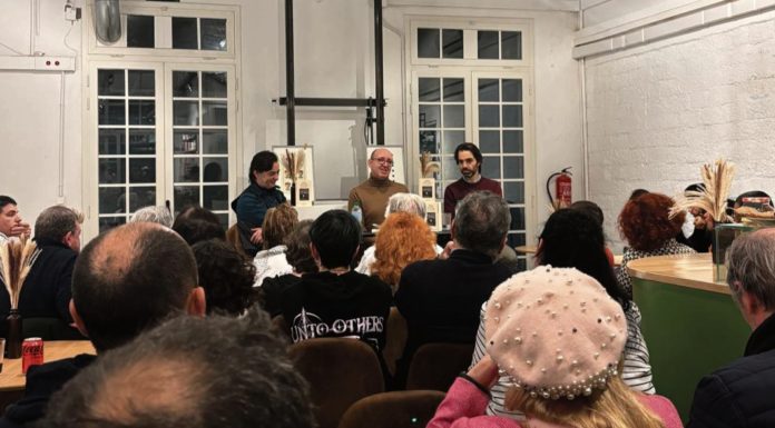 El peso. Historia de un poema. De enanos contra gigantes