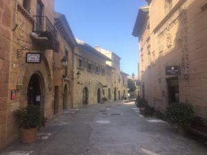 Arriba “Turisme km 0: destí Sants Montjuïc” per reactivar el sector terciari del districte