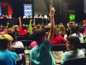 Noi i noies de La Marina debatran sobre el seu entorn