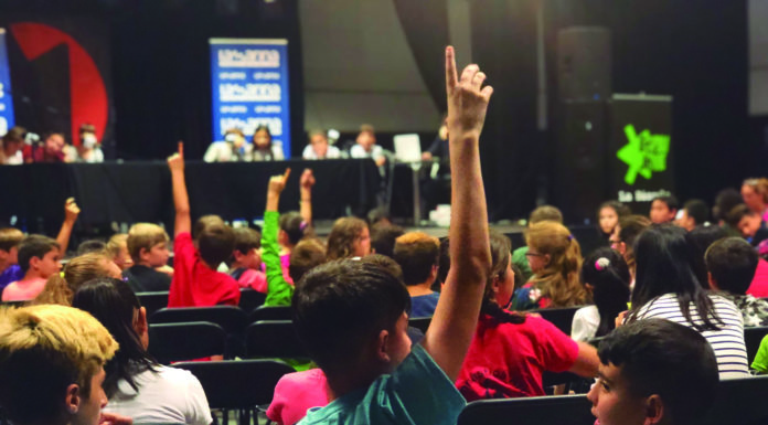 Noi i noies de La Marina debatran sobre el seu entorn