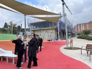 La regidora presenta el nou parc de Can Clos