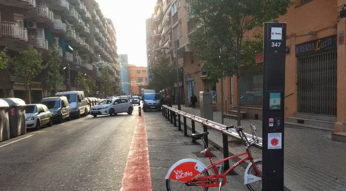 Dues setmanes després, l’estació de Bicing 347 torna a estar operativa