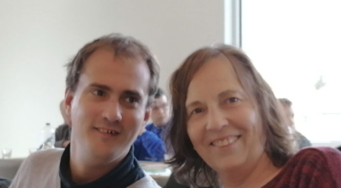 Mans ocupades. Dones i mares invisibles