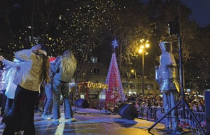 L’encesa de l’arbre arrenca les celebracions de Nadal a la Marina