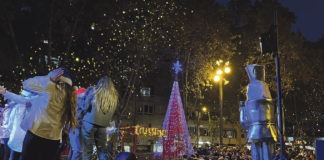 L’encesa de l’arbre arrenca les celebracions de Nadal a la Marina