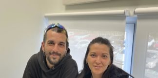 Fan fora de casa una mare amb tres fills amb discapacitat