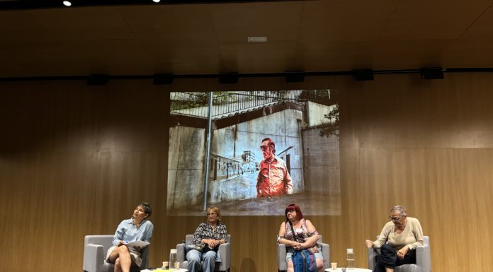 Una exposició sobre Francesc Candel obre les portes del Districte Administratiu al veïnat