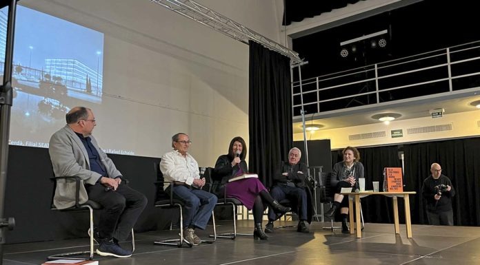 Un llibre que rememora un segle d’habitatge al barri