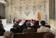 El districte enceta el 8M amb una conversa sobre estereotips de gènere