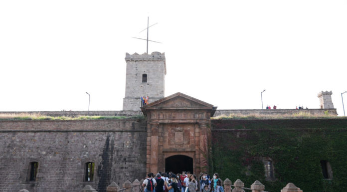 La primera edició de “Viu Montjuïc” acull 30 mil persones i 70 activitats culturals