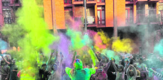 Una jornada de colors i cultures a La Vinya!