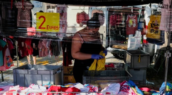 El mercadillo de la Zona Franca, en situació límit després de mesos sense ingressos