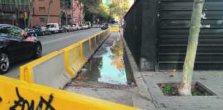 Desalojad mi acera, señores del distrito