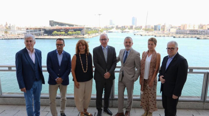 Ajuntament i Port de Barcelona signen un protocol per reduir les terminals de creuers i millorar la mobilitat