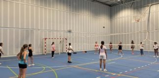 Totes i tots junts en una jornada esportiva! Institut Montjuïc