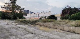 Aparcament al ‘Mercadillo’ de la Marina-Zona Franca