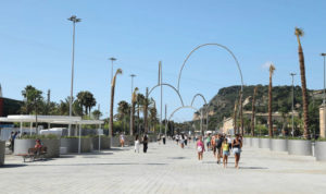 El Port de Barcelona obre al públic el moll Drassanes