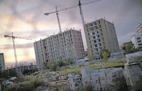 El Prat Vermell comença a acollir nous veïns