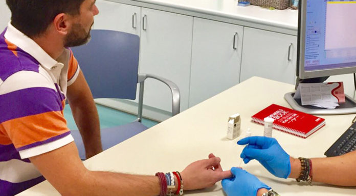 Proves del VIH ràpides, anònimes i gratuïtes