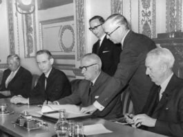 Si vis pacem, para bellum? Signatura del Tractat de No Proliferació Nuclear