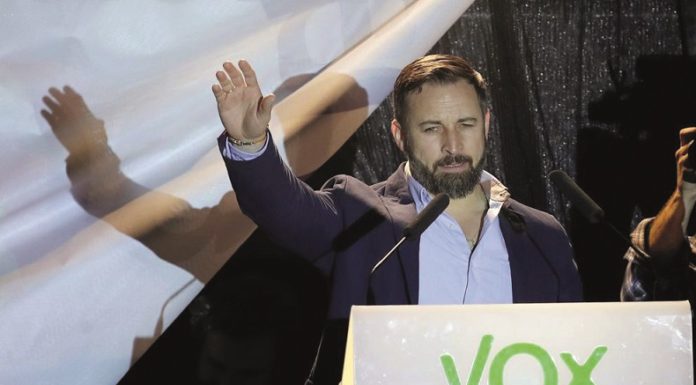 Les dones, la diversitat, les autonomies i la llengua en la diana del partit d’ultradreta Vox