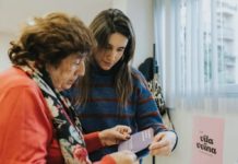 La Marina es queda sense Vila Veïna: qui cuidarà ara a les persones cuidadores?