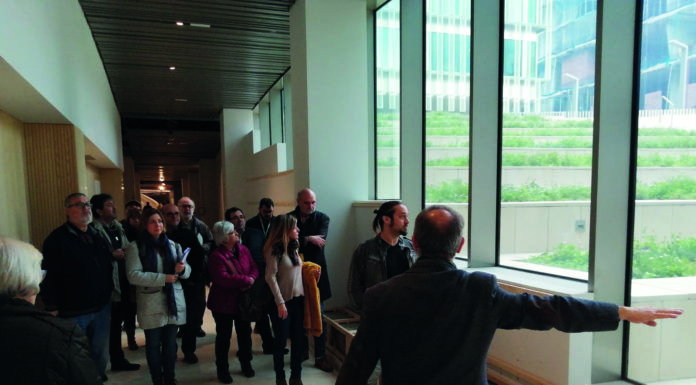 Arriben els primers funcionaris que treballaran als dos complexos de la Generalitat