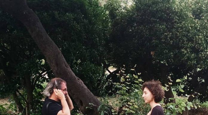 “Plaça íntima”, narrar relats individuals i col·lectius en públic, us atreviu?