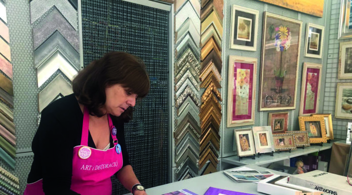 Comerços liles, punts de refugi i d’aixopluc per a dones assetjades