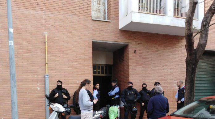 Dues famílies amb ordre de desnonament en un mateix dia al barri