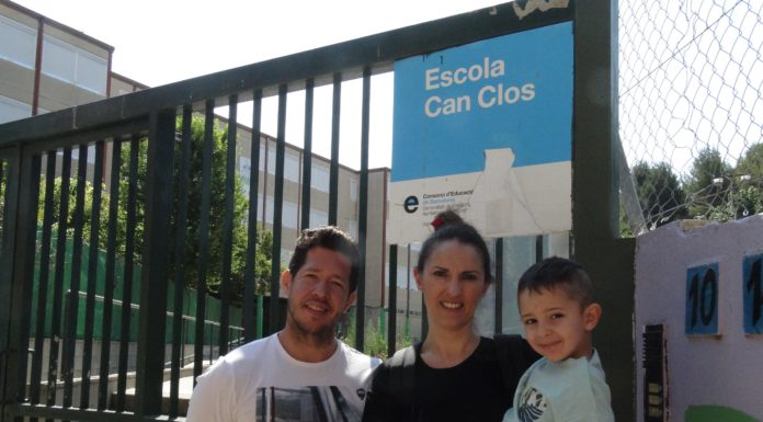 L’Escola Can Clos té caràcter propi.