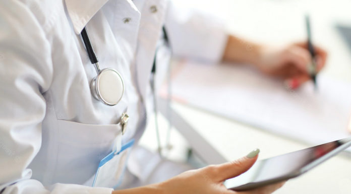 Derribando armarios I Violencia y estigma en el sistema sanitario