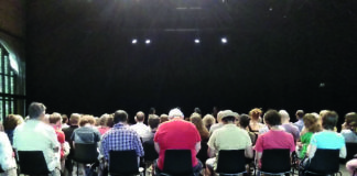 La lleialtat santsenca va acollir la presentació del llibre “Ciutats cooperatives” del sociòleg Iván Miró