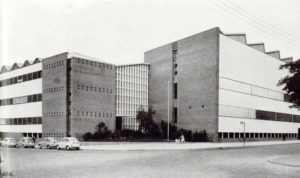 Una gran escola de formació professional marxa del barri… la nostra Escola d’Aprenents de SEAT (Segona part)