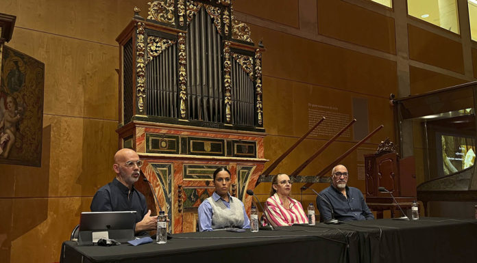 “El gitano sempre s’ha expressat mitjançant la música, és el que ens uneix”