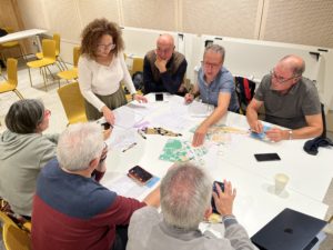 Veïnat de la Marina es reuneix per debatre sobre els pressupostos participatius